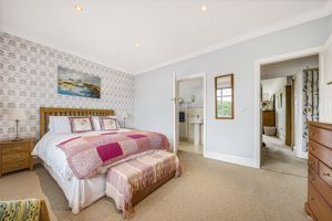 Bedroom- click for photo gallery